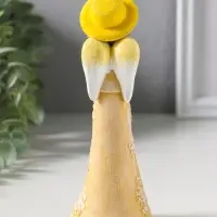 Сувенир полистоун "Малышка-ангел в желтой накидке и шляпке" 6х4,2х17 см