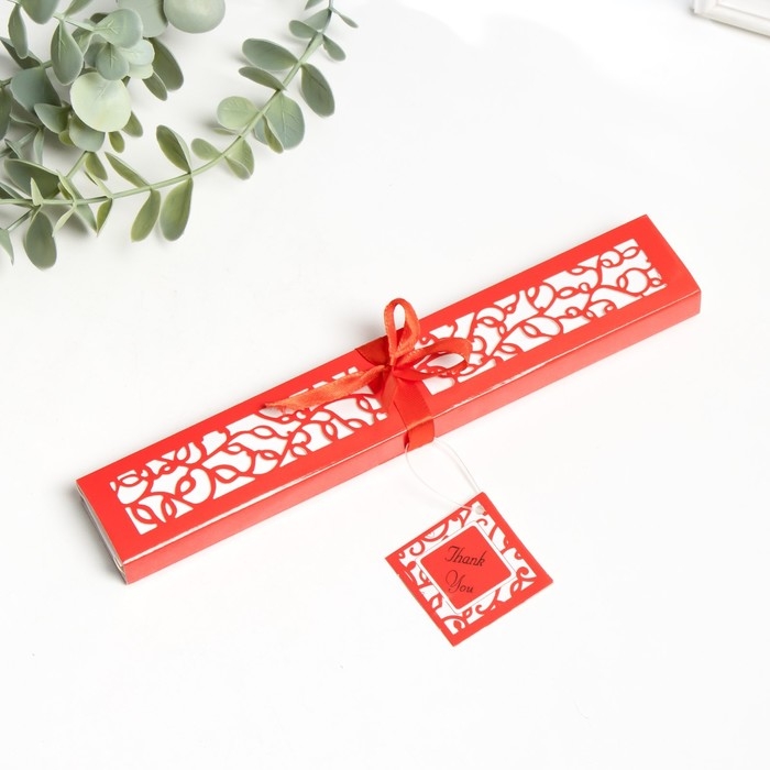 Веер бамбук, текстиль h=21 см изгиб, с кистью  Веер бамбук, текстиль h=21 см изгиб, с кистью "Цветы" в коробке, красный