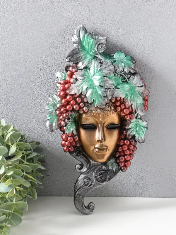 Венецианская маска &laquo;Виноград&raquo;, панно, настенный декор, золото, 30 см