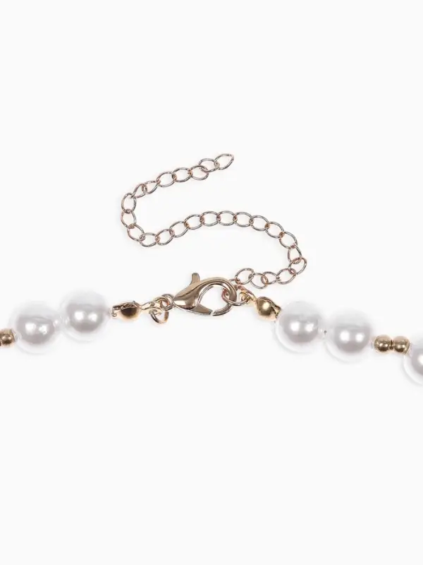 Кулон на жемчужных бусах "Ракушка", цвет белый в золоте