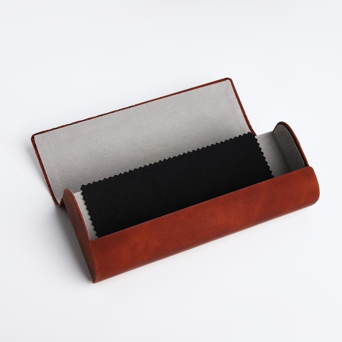 Футляр для очков на хлопушке, длина 15,6 см, цвет коричневый Футляр для очков на хлопушке, длина 15,6 см, цвет коричневый