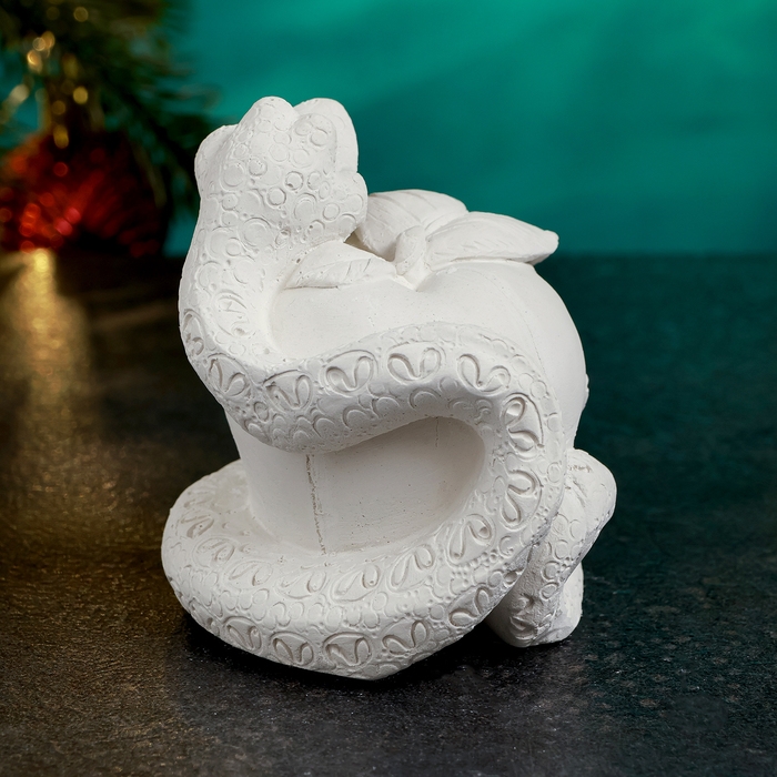 Новый год. Символ 2025. Фигура для раскраски  Новый год. Символ 2025. Фигура для раскраски "Змея на яблоке" 8х7см