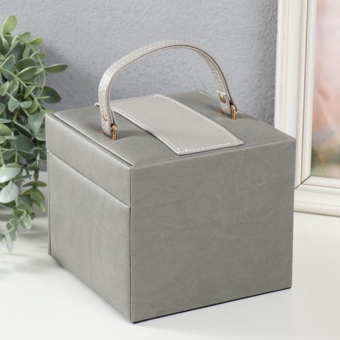 Шкатулка кожзам для украшений  Шкатулка кожзам для украшений "Золотой бантик" серая 15х15х12,7 см