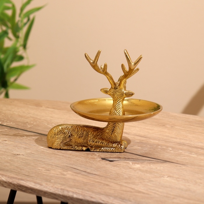 Блюдо для закусок Блюдо для закусок "Олень" алюминий 20х14х19 см