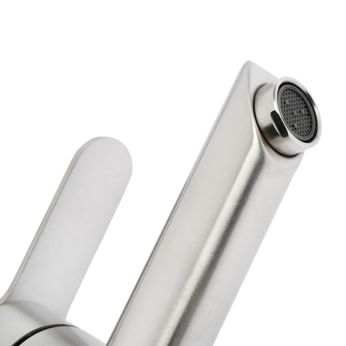 Смеситель для раковины Accoona A96103, однорычажный, с гайкой, нержавеющая сталь, сатин Смеситель для раковины Accoona A96103, однорычажный, с гайкой, нержавеющая сталь, сатин