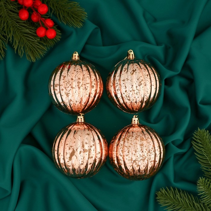 Набор шаров пластик d-8 см, 4 шт Набор шаров пластик d-8 см, 4 шт "Винтаж" полосы, золото