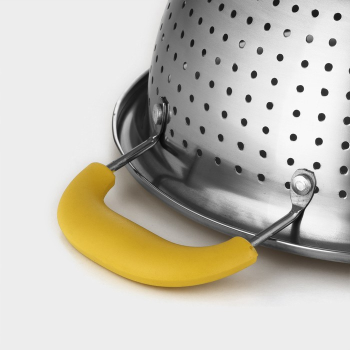 Дуршлаг из нержавеющей стали «Эдвин», d=22 см, две пластиковые ручки, цвет МИКС Дуршлаг из нержавеющей стали «Эдвин», d=22 см, две пластиковые ручки, цвет МИКС
