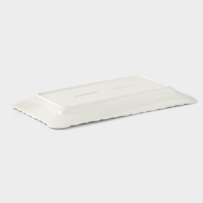 Блюдо керамическое сервировочное «Сьюзен», 30×17 см, цвет белый