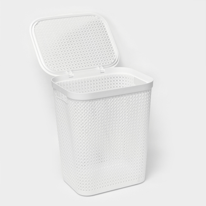 Корзина бельевая с крышкой «Пирула», 55 л, 42×34×54 см, цвет белый Корзина бельевая с крышкой «Пирула», 55 л, 42×34×54 см, цвет белый