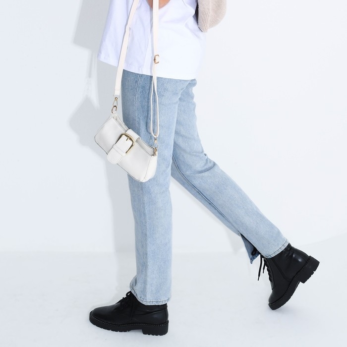 Сумка-багет на молнии, цвет белый Сумка-багет на молнии, цвет белый