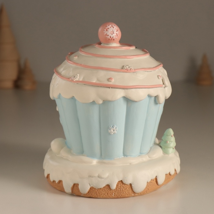 Сувенир полистоун свет Сувенир полистоун свет "Пряничный домик-кекс, с дедом Морозом" зефирный 12х12х14 см