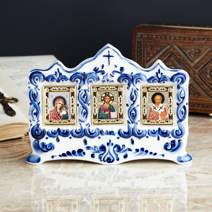 Киот настольный, на 3 иконы, 13,5×20 см, гжель Киот настольный, на 3 иконы, 13,5×20 см, гжель