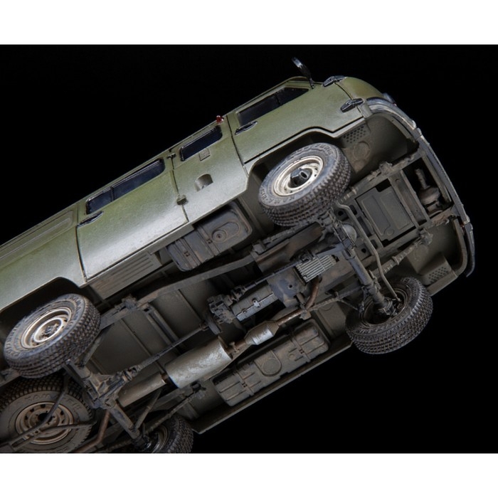 Сборная модель-машина «Российский автомобиль УАЗ 3909», Звезда, 1:35, (3644) Сборная модель-машина «Российский автомобиль УАЗ 3909», Звезда, 1:35, (3644)