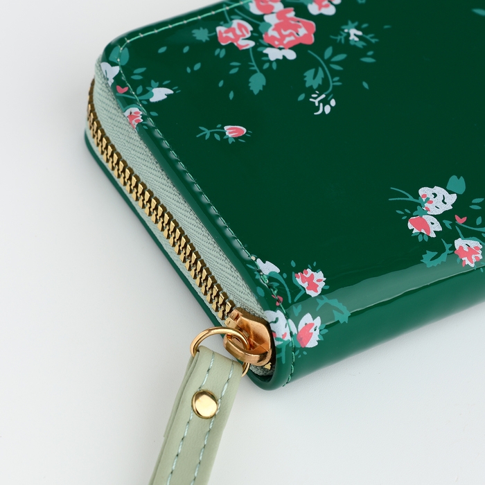 Кошелёк женский на молнии, лакированный, цвет зелёный Кошелёк женский на молнии, лакированный, цвет зелёный