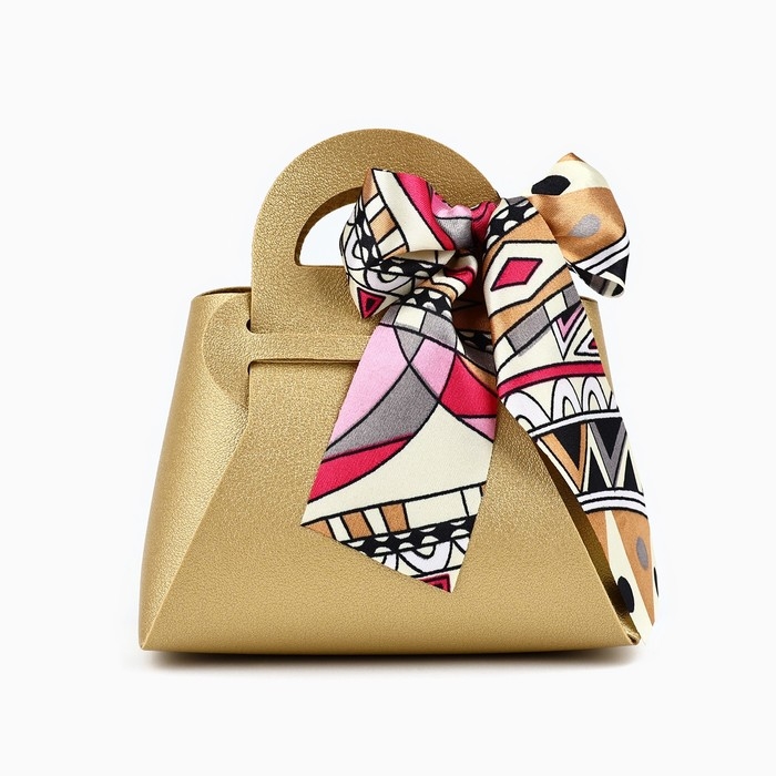 Сумочка подарочная «Золотая», 12 х 13 х 5.5 см Сумочка подарочная «Золотая», 12 х 13 х 5.5 см