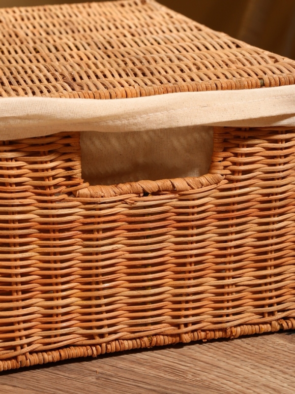 Корзинка прямоугольная с крышкой и тканевым подкладом, 33х22х15 см, ротанг