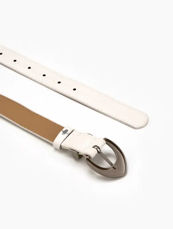 Ремень жен 05-01-02-01, Июнь2506, 3*0,3*110 см, без винта, пряж мат металл, 1 прокол, белый 109031 Ремень жен 05-01-02-01, Июнь2506, 3*0,3*110 см, без винта, пряж мат металл, 1 прокол, белый 109031