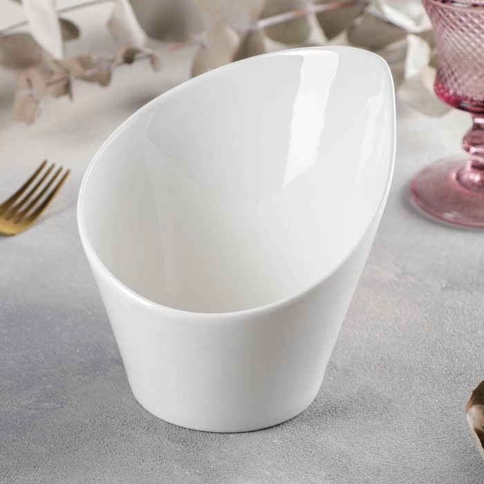 Блюдо фарфоровое для снеков Wilmax, 14×16 см, цвет белый Блюдо фарфоровое для снеков Wilmax, 14×16 см, цвет белый