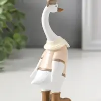 Сувенир полистоун "Гусь-морячок в бежевой рубашке" 14,5 см