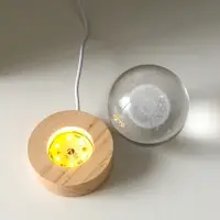 Световая фигурка &laquo;Одуванчик&raquo;, LED-ночник, стекло d=6 см, подставка дерево, USB, 6.5&times;6.5&times;7.5 см