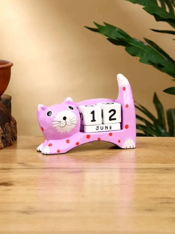 Календарь настольный &laquo;Кошка&raquo;, 14&times;4&times;10 см, дерево, сиреневый