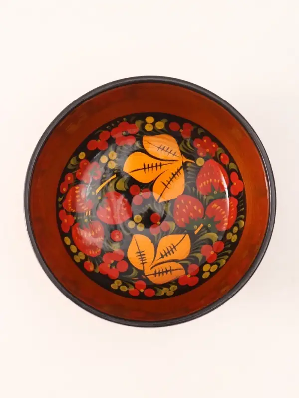 Салатник деревянный хохлома &laquo;Ягодка&raquo;, 16&times;16&times;9 см