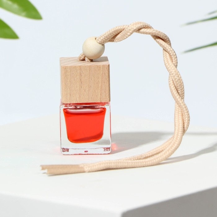 Ароматизатор подвесной в бутылочке размер XXL Ароматизатор подвесной в бутылочке размер XXL "Клубничный boom", 10мл