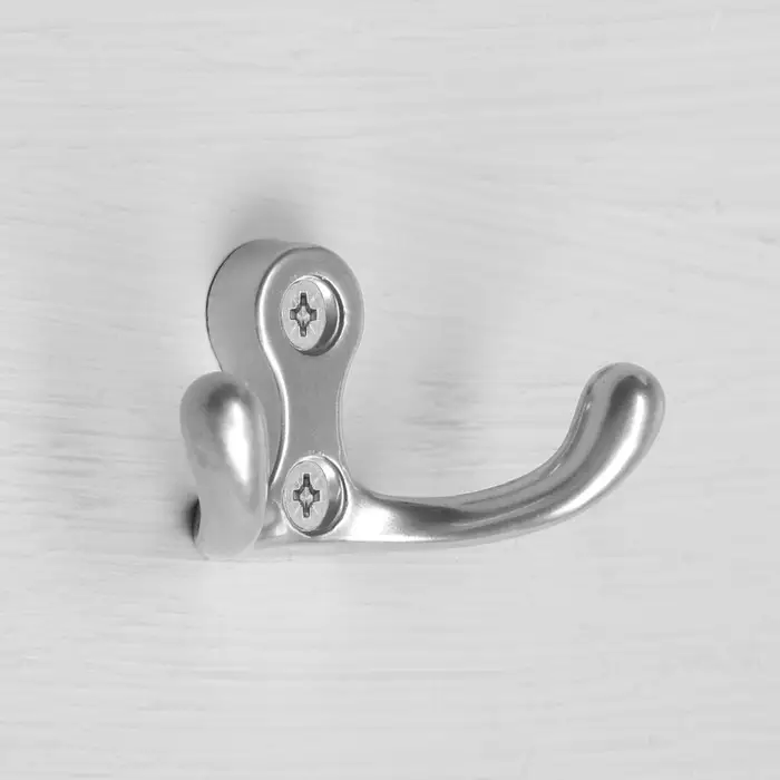 Крючок-вешалка ТУНДРА, №15, цвет хром, 1 шт. Крючок-вешалка ТУНДРА, №15, цвет хром, 1 шт.