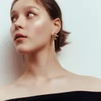 Серьги висячие &laquo;Цветок&raquo; с цепочками, цвет золото