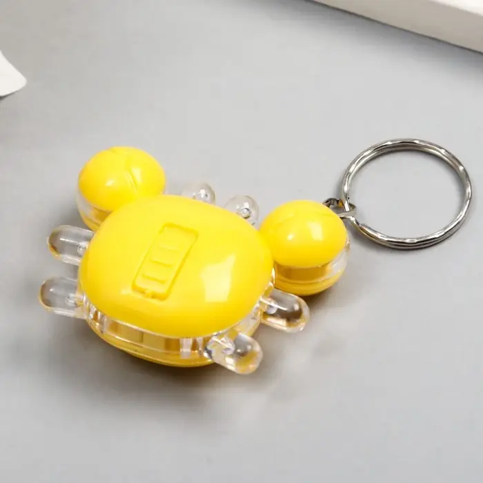 Фонарик брелок для ключей на кольце «Крабик», мигает, 4.5×4 см, МИКС Фонарик брелок для ключей на кольце «Крабик», мигает, 4.5×4 см, МИКС