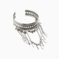 Браслет обод на предплечье &laquo;Перья&raquo;, d=6 см, цвет серебро