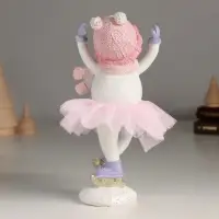 Фигурка полистоун &laquo;Снеговичок в розой юбке&raquo;, 8.5&times;7&times;18 см