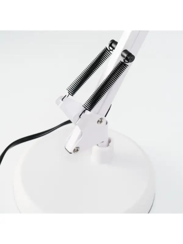 Лампа настольная 810 &laquo;Деко, белая&raquo; E27 40W RISALUX