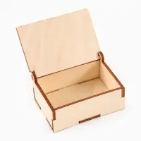 Коробка подарочная деревянная &laquo;Любимому мужчине&raquo; 8.5&times;6&times;3.5 см
