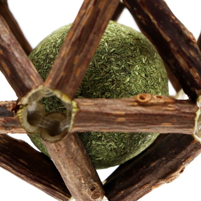 Двойной шар для кошек из прессованной кошачьей мяты и мататаби, 6-6,5 см Двойной шар для кошек из прессованной кошачьей мяты и мататаби, 6-6,5 см