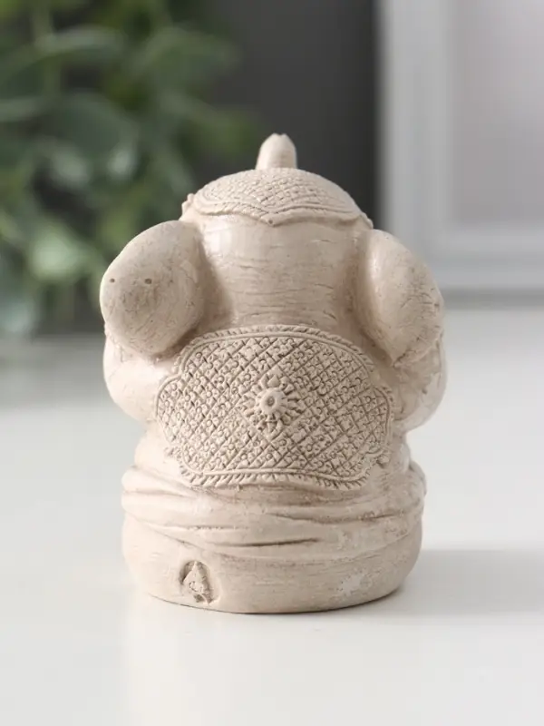 Фигура «Слон ничего не слышу», 7×5.5×6 см, слоновая кость