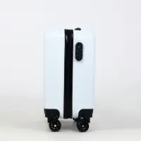 Чемодан детский на колёсах 39 л (S), на молнии, с кодовым замком, 4 колеса, белый