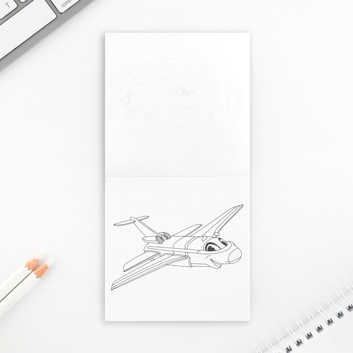 Подарочный набор: блокнот-раскраска и восковые мелки «Герой!» Подарочный набор: блокнот-раскраска и восковые мелки «Герой!»