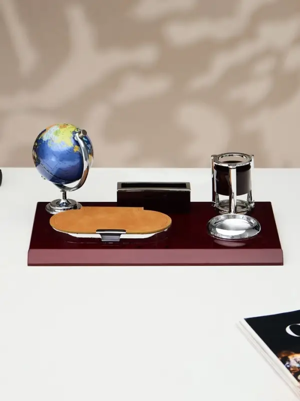 Набор настольный 5 в 1 с визитницей, красное дерево