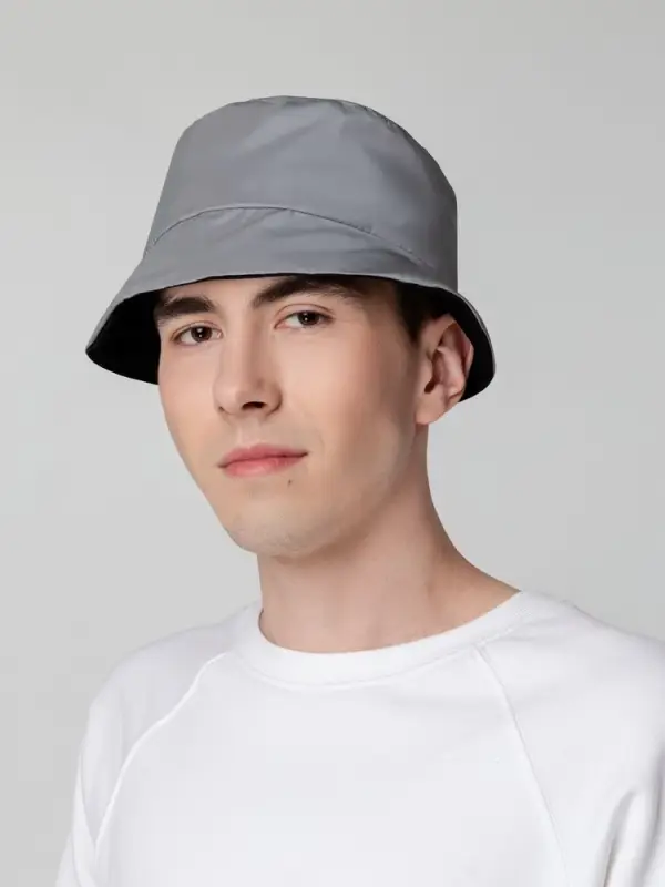 Панама Manifest из светоотражающей ткани, серая Панама Manifest из светоотражающей ткани, серая