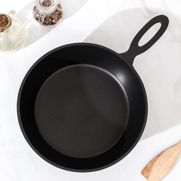 Сковорода «Сотейник», d=24 см, алюминиевая ручка, антипригарное покрытие, цвет чёрный Сковорода «Сотейник», d=24 см, алюминиевая ручка, антипригарное покрытие, цвет чёрный