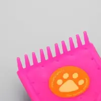 Щётка - пуходёрка малая, основание 44&times;44 мм, мягкая с каплями, розовая