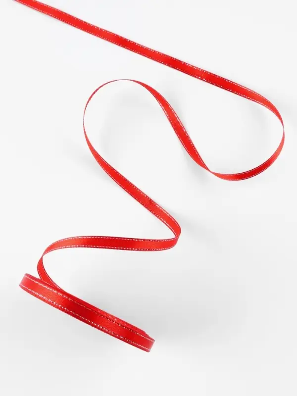 Лента атласная, с серебряным люрексом, 6 мм, 23&plusmn;1 м, красная №026