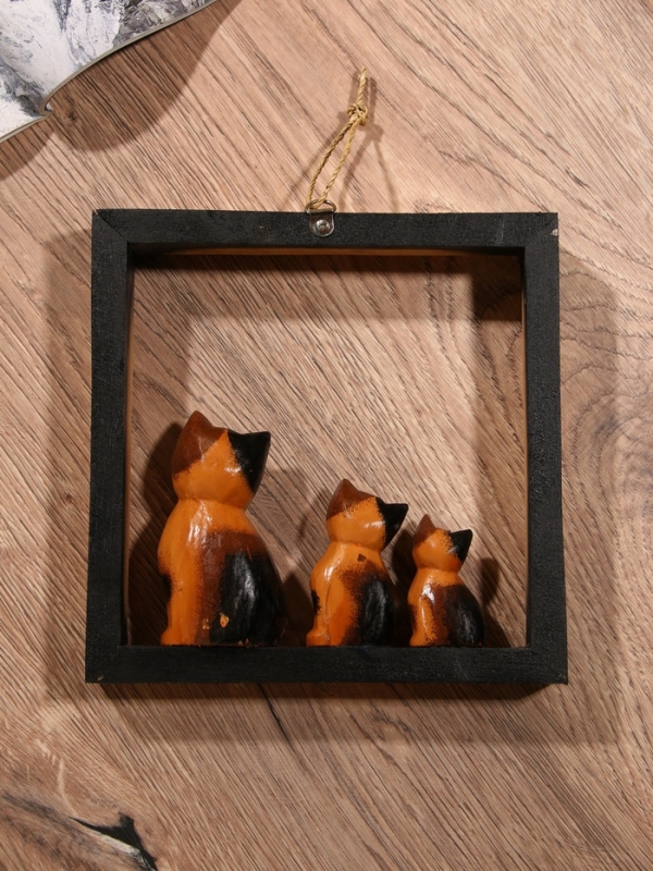 Сувенир интерьерный Сувенир интерьерный "Кошки в рамке" дерево 19х19 см