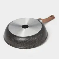 Сковорода KUKMARA Granit Ultra original, d=28 см, пластиковая ручка, антипригарное покрытие, литой алюминий, коричневая