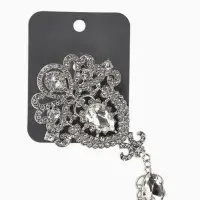 Брошь &laquo;Императрица&raquo;, вензеля, цвет белый в серебре