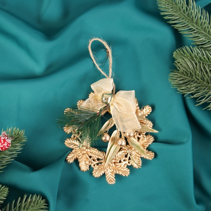 Украшение ёлочное Украшение ёлочное "Венок с веточкой" 11х11 см, золото