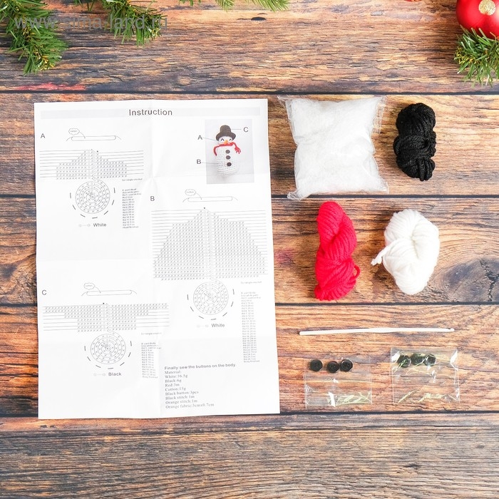 Набор для создания игрушки из пряжи «Снеговичок» Набор для создания игрушки из пряжи «Снеговичок»