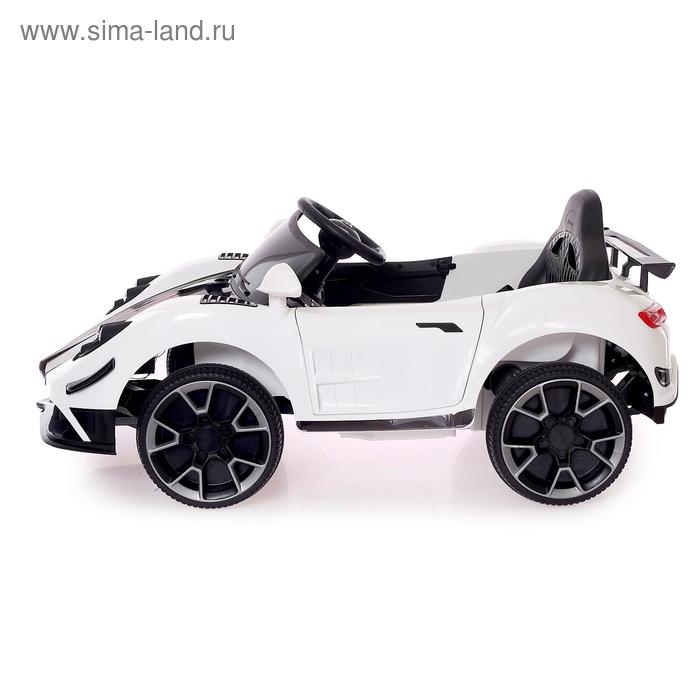 Электромобиль Spyder, с радиоуправлением, цвет белый Электромобиль Spyder, с радиоуправлением, цвет белый