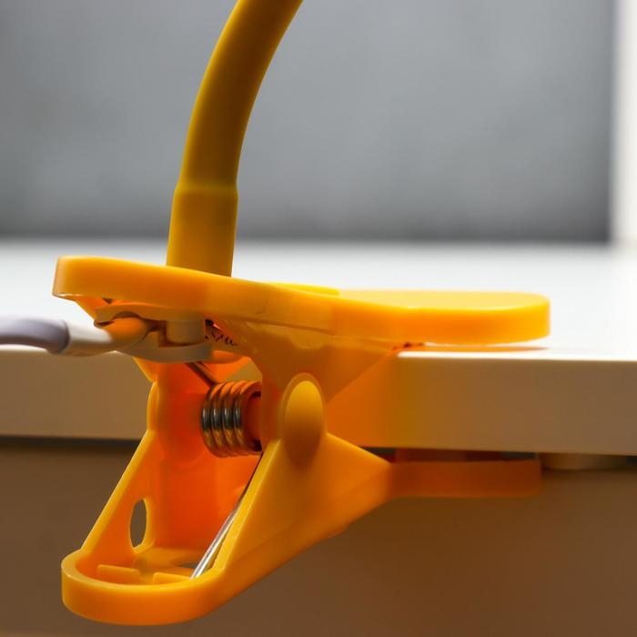 Настольная лампа 16700/1YL Е27 15Вт желтый RISALUX Настольная лампа 16700/1YL Е27 15Вт желтый RISALUX